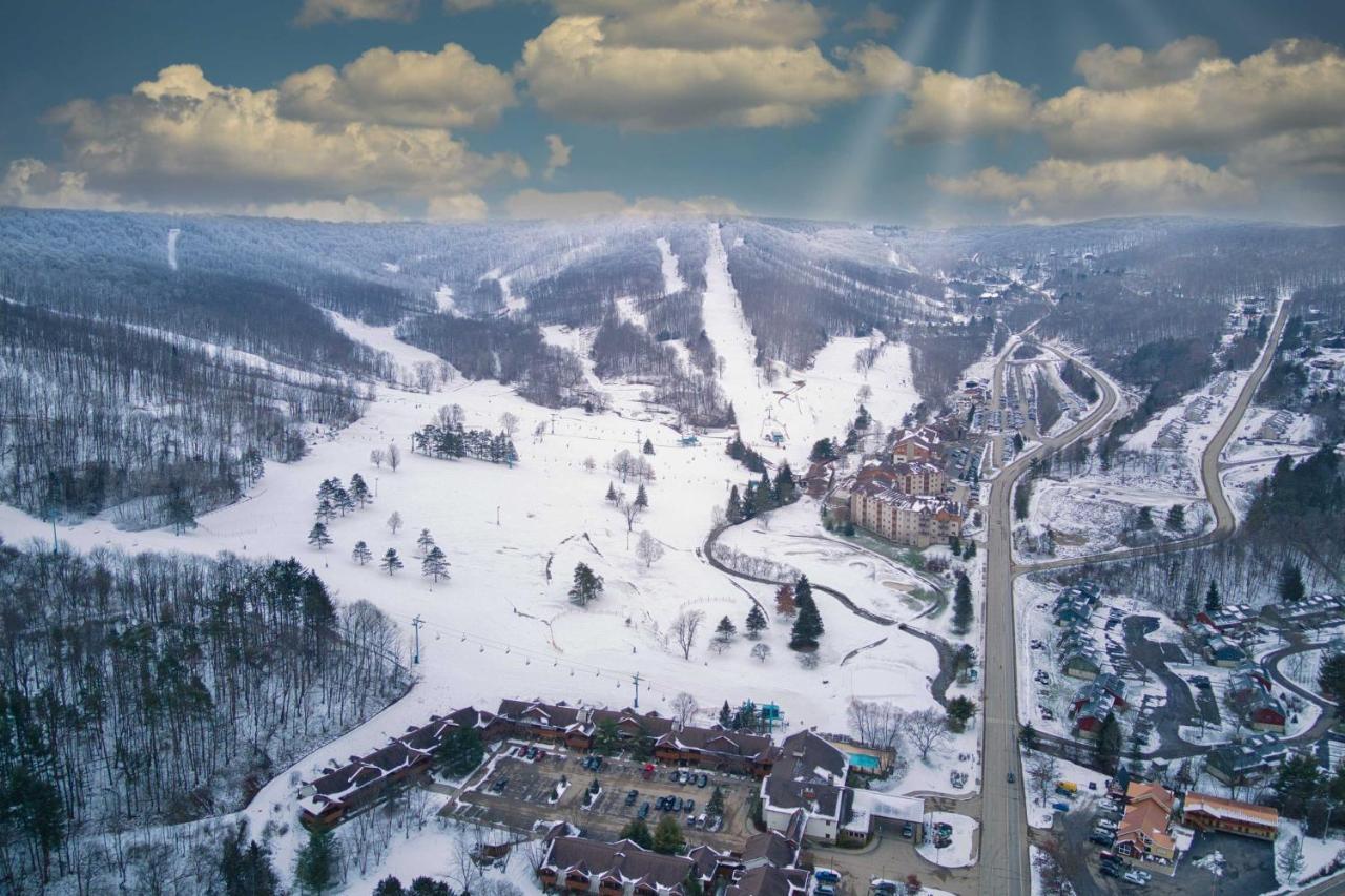 Ski-Inandout And Golf Condo With Aandc At Holiday Valley! Ellicottville Buitenkant foto