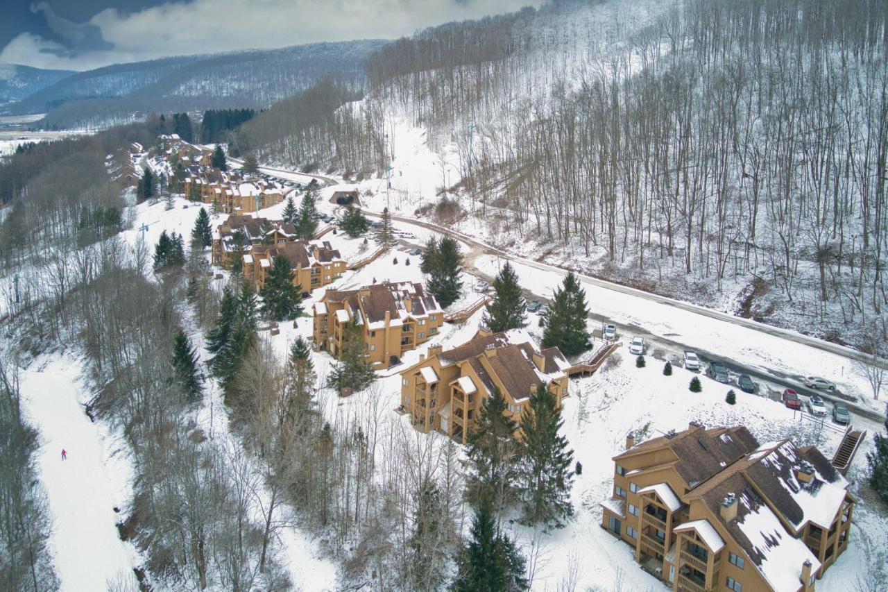 Ski-Inandout And Golf Condo With Aandc At Holiday Valley! Ellicottville Buitenkant foto