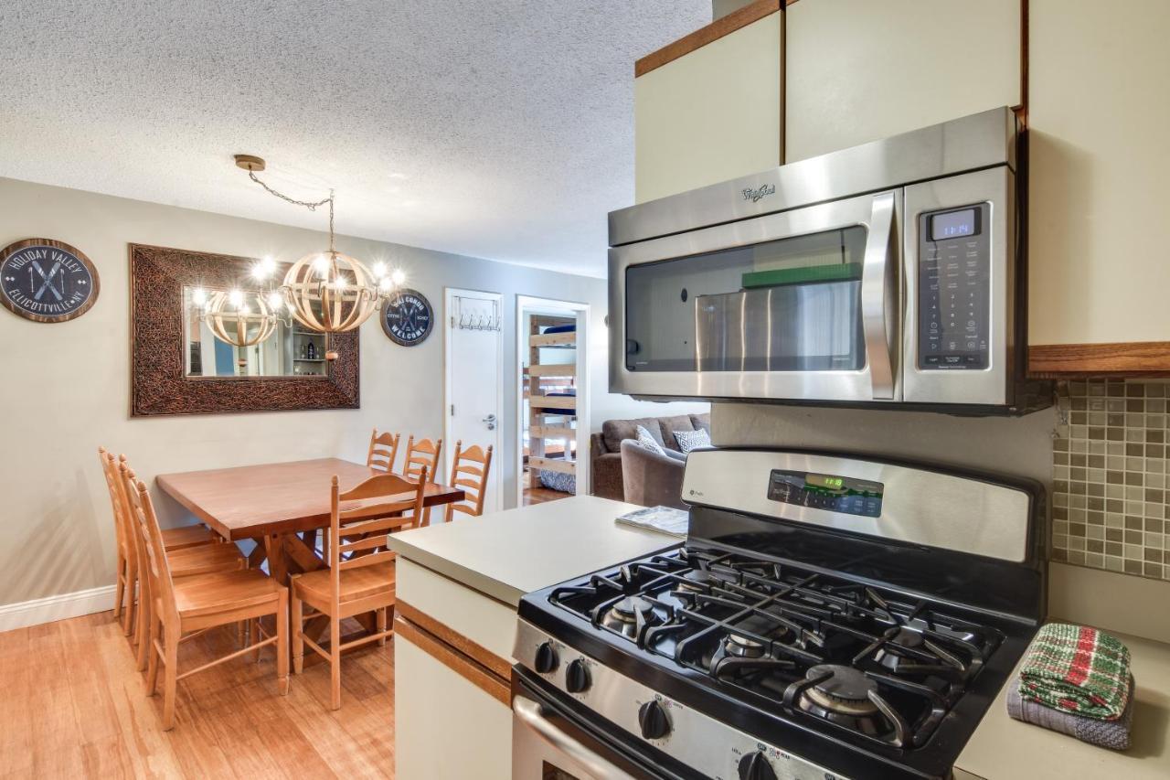 Ski-Inandout And Golf Condo With Aandc At Holiday Valley! Ellicottville Buitenkant foto